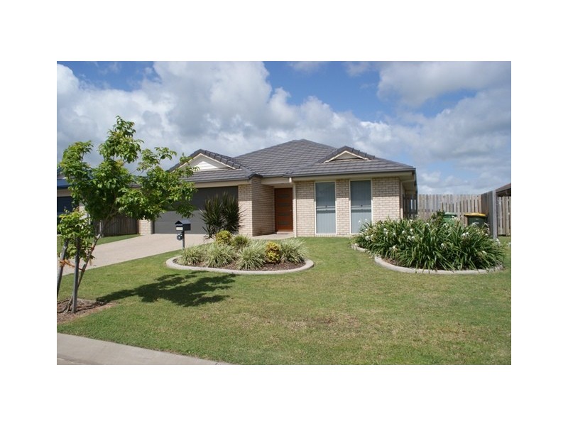 13 Crestview Crescent, Bucasia QLD 4750