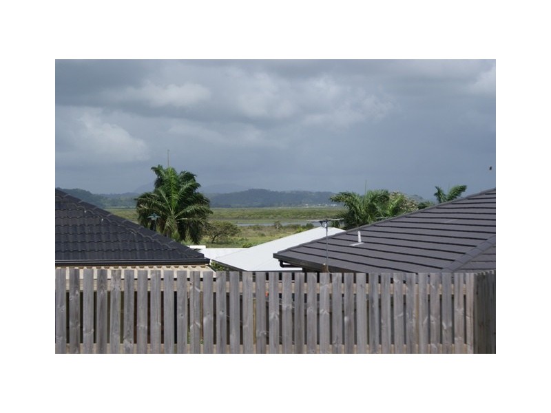 13 Crestview Crescent, Bucasia QLD 4750