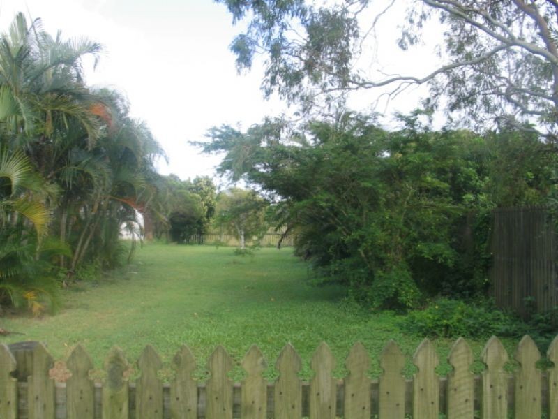 18 Aura Street, Mcewens Beach QLD 4740