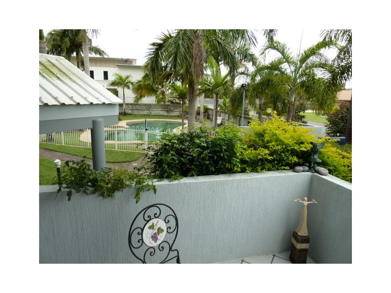 1/4 Prudhoe Street, East Mackay QLD 4740