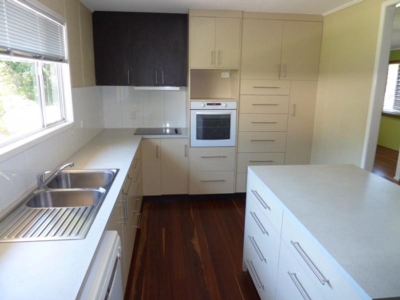 18 Singleton Street, Dysart QLD 4745