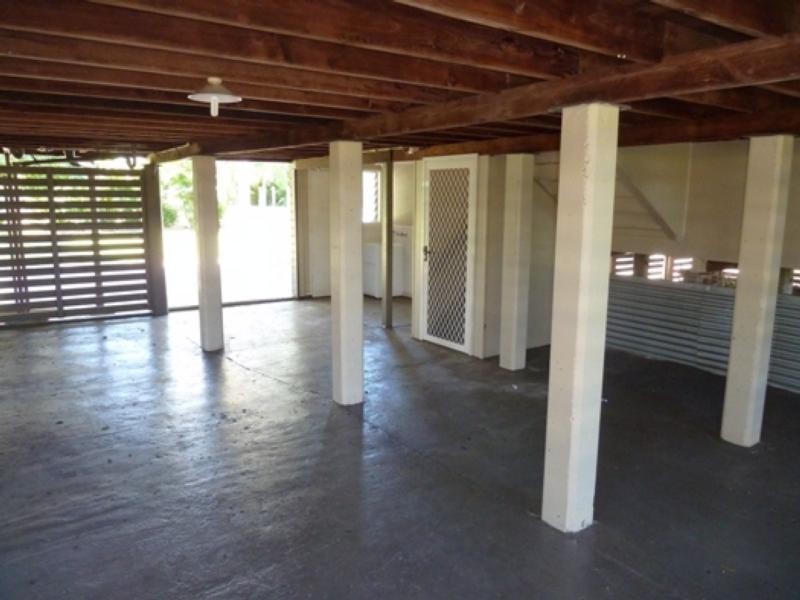 18 Singleton Street, Dysart QLD 4745