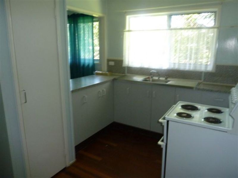 9 Scott Street, Dysart QLD 4745
