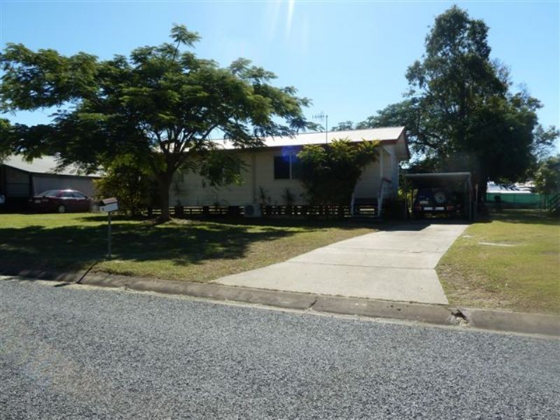 9 Scott Street, Dysart QLD 4745