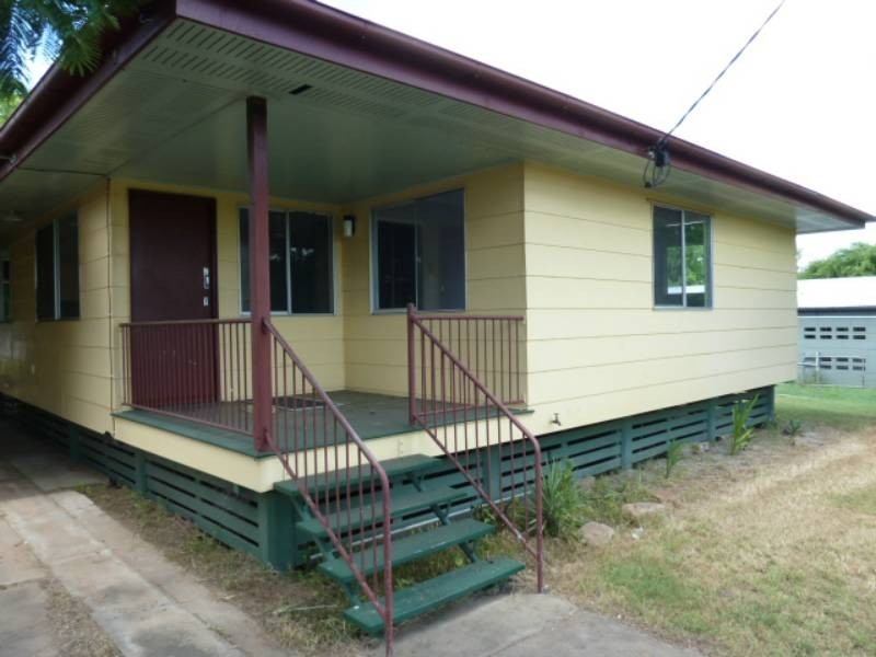 61 Beardmore Crescent, Dysart QLD 4745