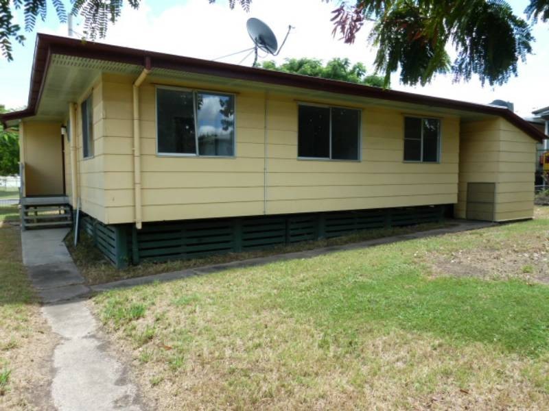 61 Beardmore Crescent, Dysart QLD 4745
