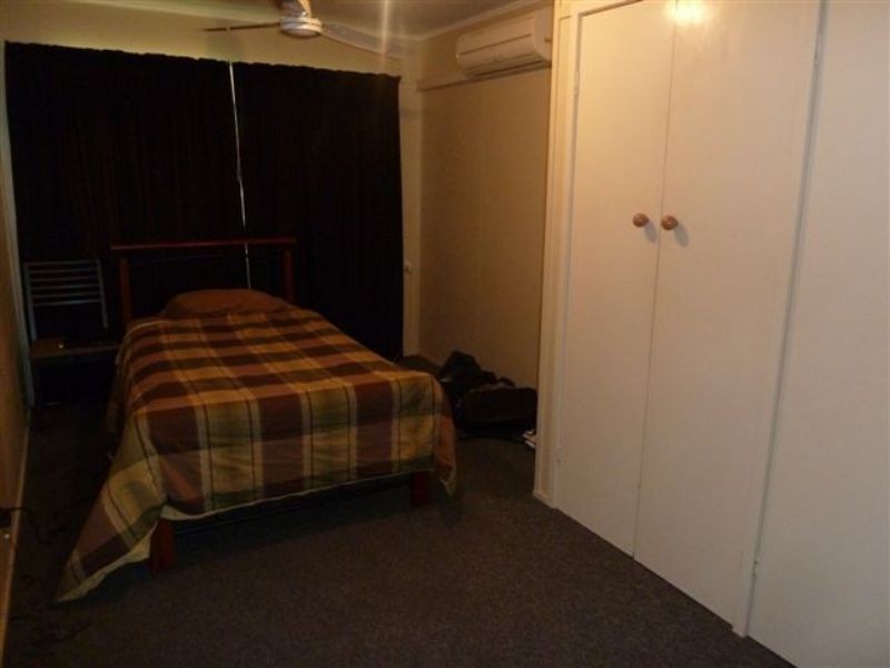 11 Shannon Crescent, Dysart QLD 4745