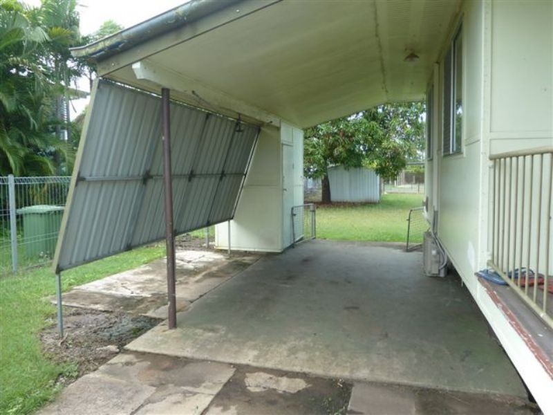 11 Shannon Crescent, Dysart QLD 4745