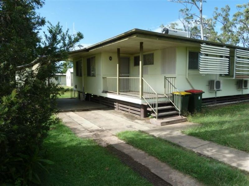 11 Shannon Crescent, Dysart QLD 4745