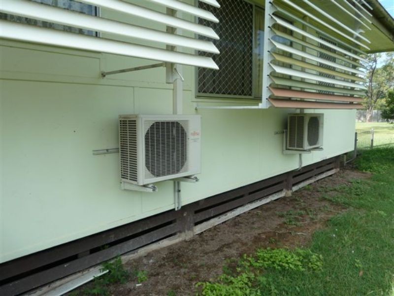 11 Shannon Crescent, Dysart QLD 4745