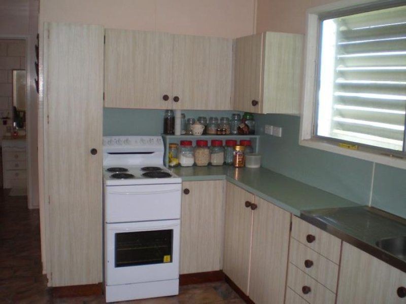 30 Hellwege Street, Hay Point QLD 4740