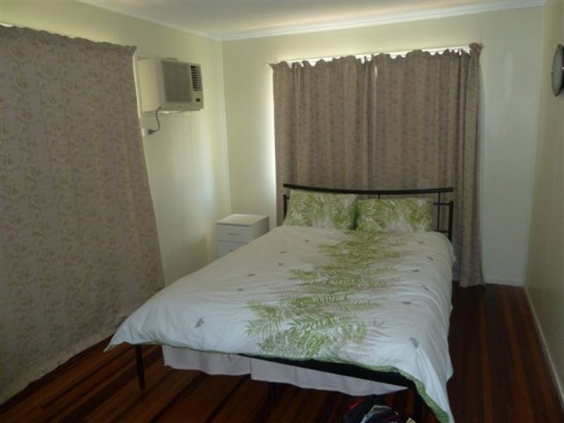 2 Crawford Street, Dysart QLD 4745