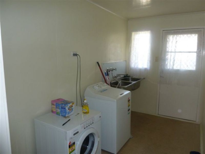 2 Crawford Street, Dysart QLD 4745