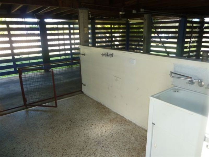 10 FRASER CRT, Dysart QLD 4745