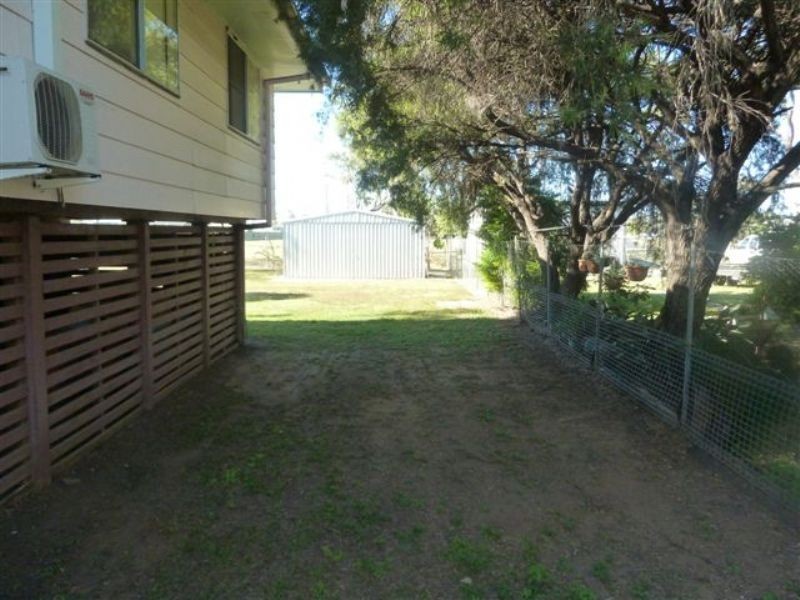 13 Hughes Street, Dysart QLD 4745