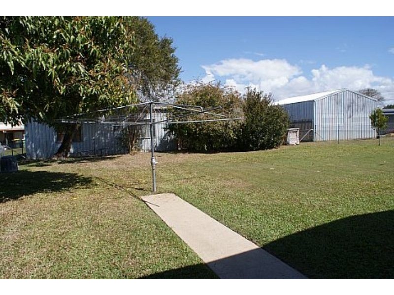 33 Minster Street, South Mackay QLD 4740