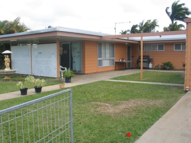 9 Joyce, Mcewens Beach QLD 4740