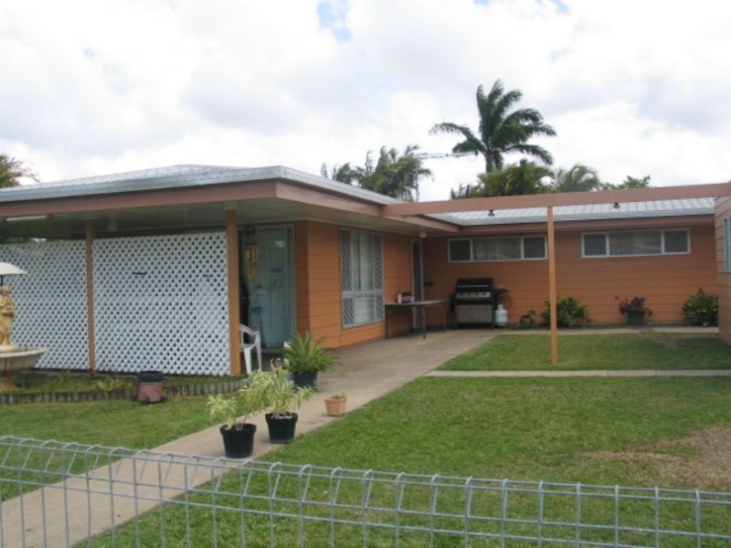 9 Joyce, Mcewens Beach QLD 4740