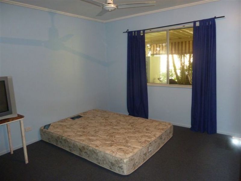 14 McCartney St, Dysart QLD 4745