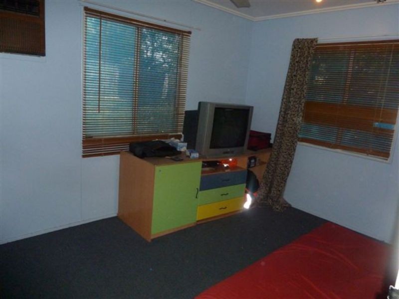 14 McCartney St, Dysart QLD 4745