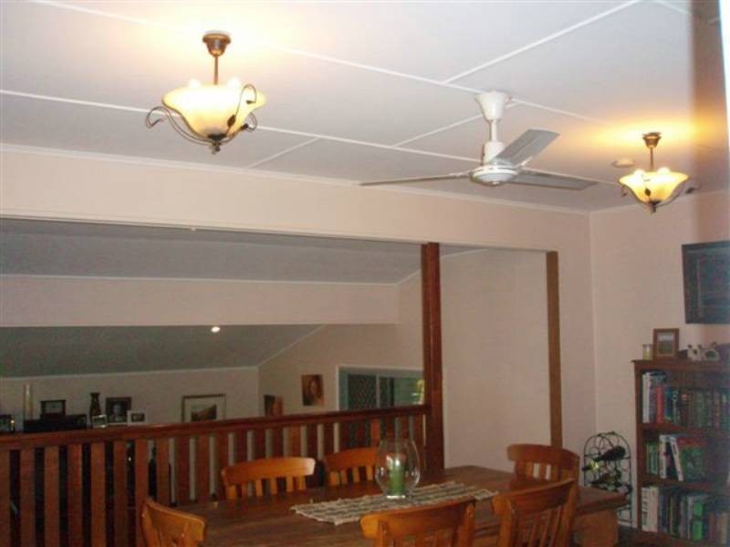 3 Bellarine Crt, Dysart QLD 4745