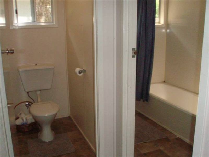 3 Bellarine Crt, Dysart QLD 4745