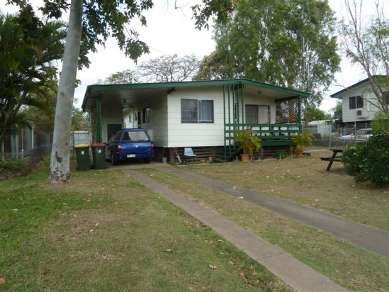 36 Middle Crescent, Dysart QLD 4745