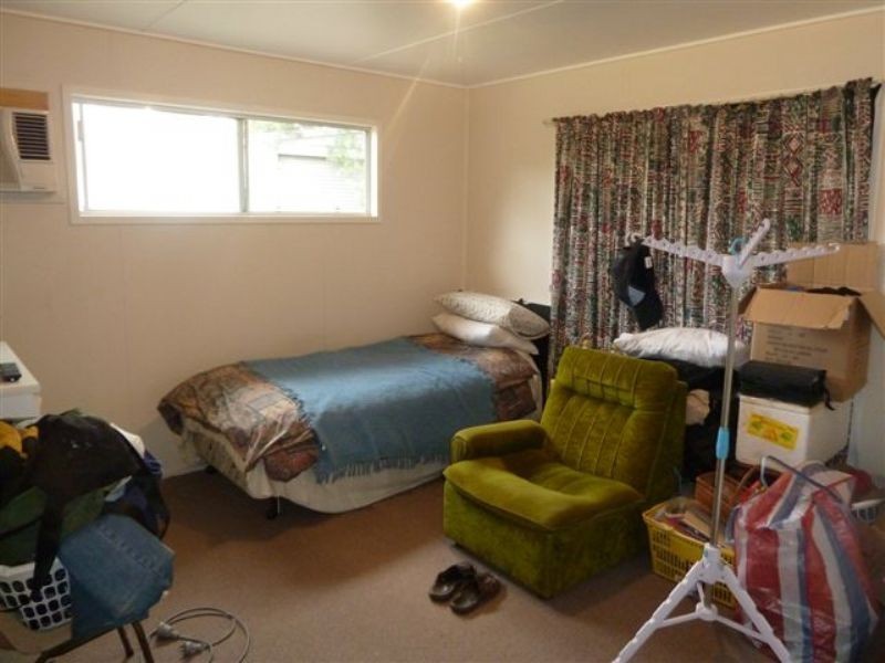 36 Middle Crescent, Dysart QLD 4745