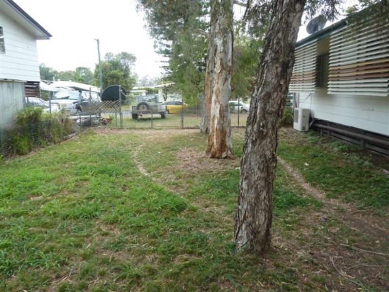 36 Middle Crescent, Dysart QLD 4745