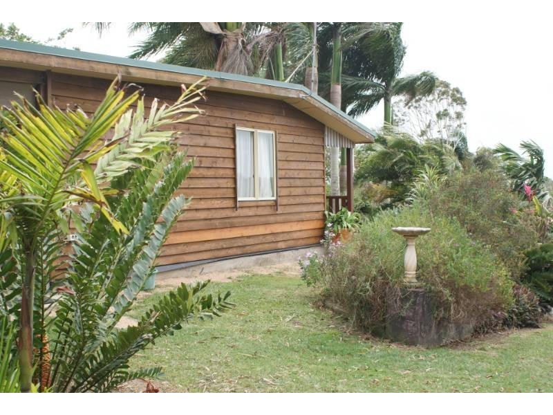 30 Benson Road, Alligator Creek QLD 4740