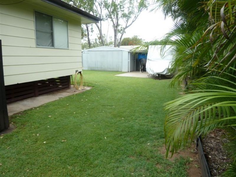 17 PERRY St, Dysart QLD 4745
