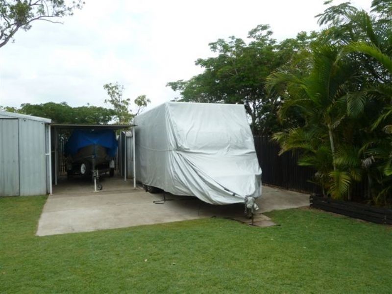 17 PERRY St, Dysart QLD 4745