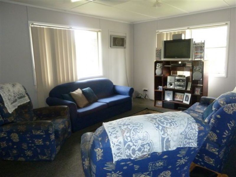 17 PERRY St, Dysart QLD 4745