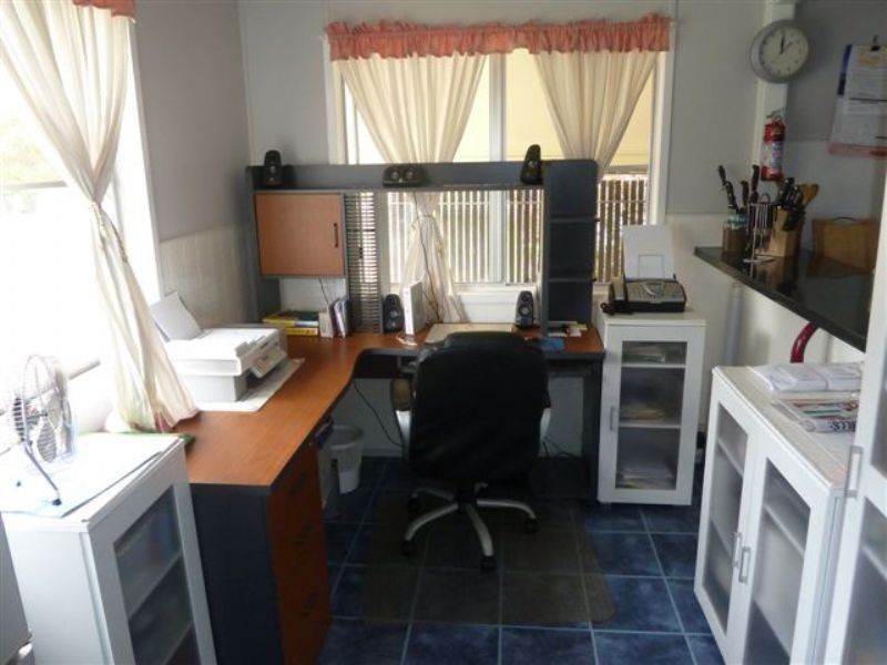 17 PERRY St, Dysart QLD 4745