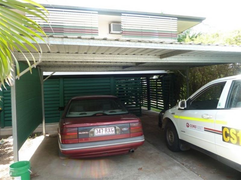1 HUGHES STREET, Dysart QLD 4745