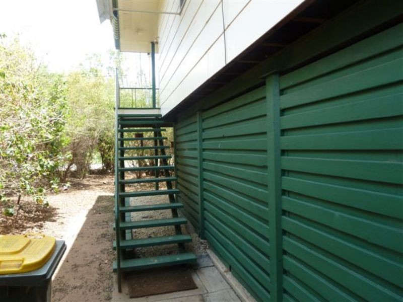 1 HUGHES STREET, Dysart QLD 4745