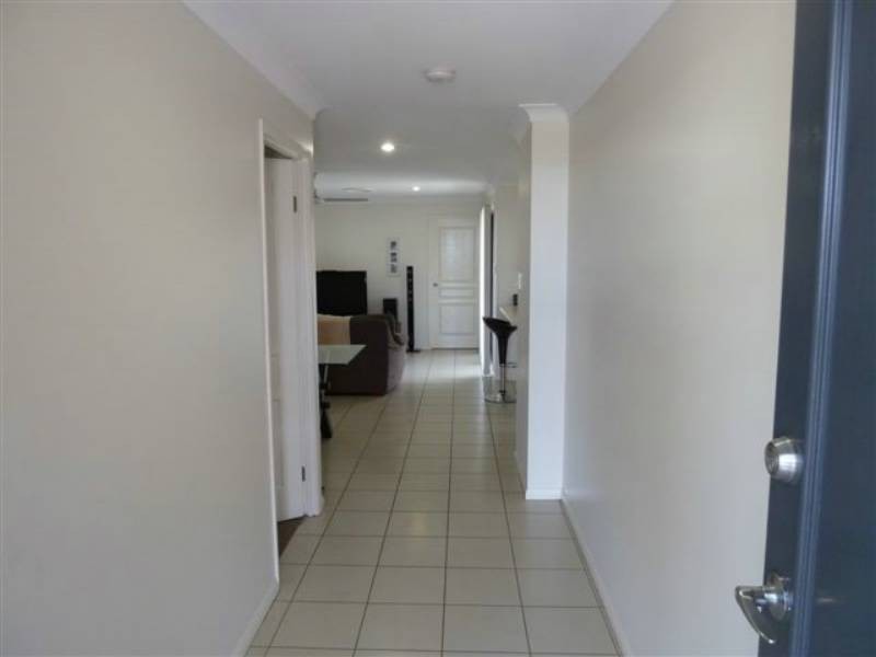 53 Hannay St, Moranbah QLD 4744