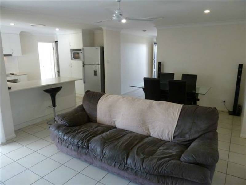 53 Hannay St, Moranbah QLD 4744