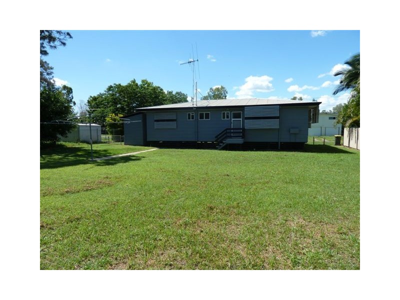 14 Scott St, Dysart QLD 4745