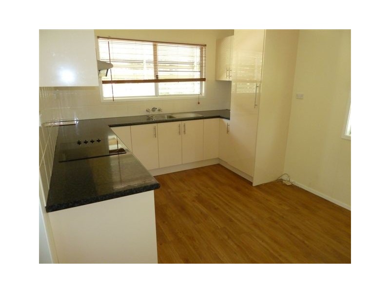 14 Scott St, Dysart QLD 4745