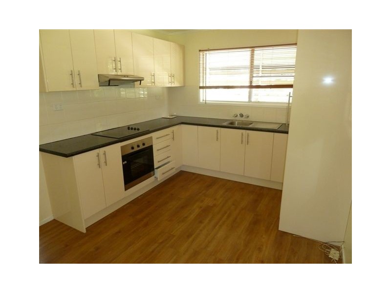 14 Scott St, Dysart QLD 4745