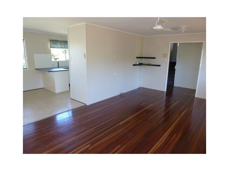 15 Cook St, Dysart QLD 4745