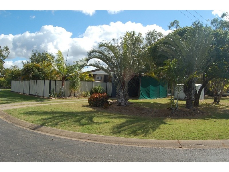 2 Perry St, Dysart QLD 4745