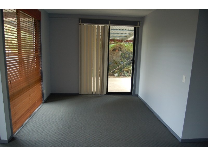 2 Perry St, Dysart QLD 4745