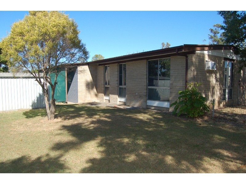 2 Perry St, Dysart QLD 4745