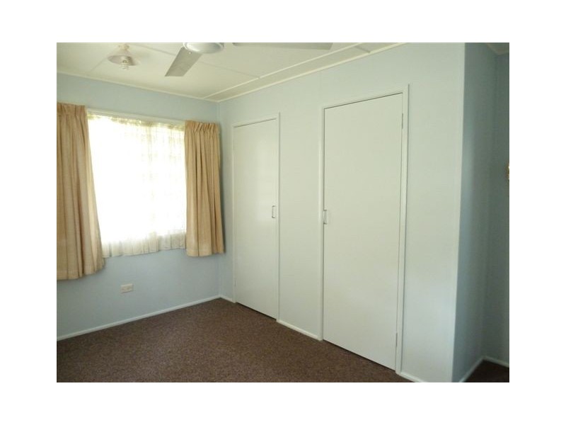 20 YEATES CRESCENT, Dysart QLD 4745