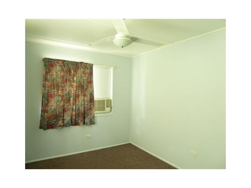 20 YEATES CRESCENT, Dysart QLD 4745
