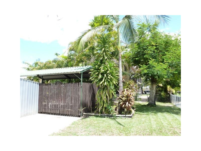 20 YEATES CRESCENT, Dysart QLD 4745