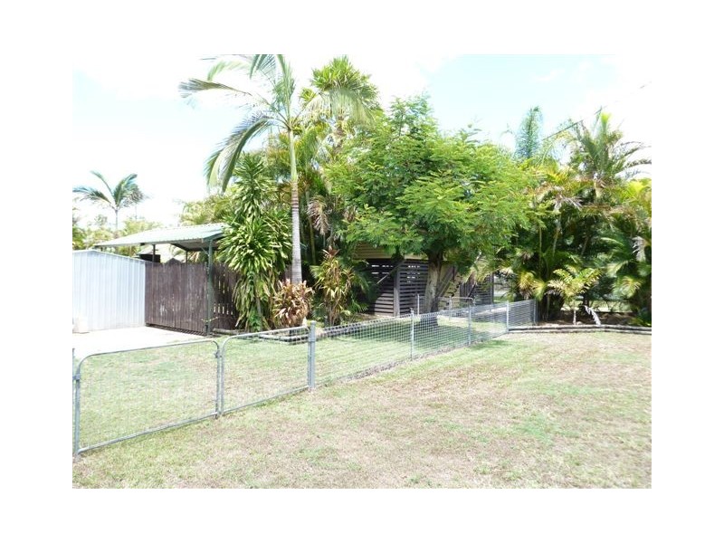 20 YEATES CRESCENT, Dysart QLD 4745