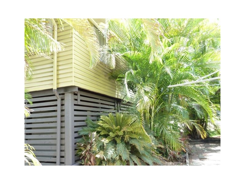 20 YEATES CRESCENT, Dysart QLD 4745